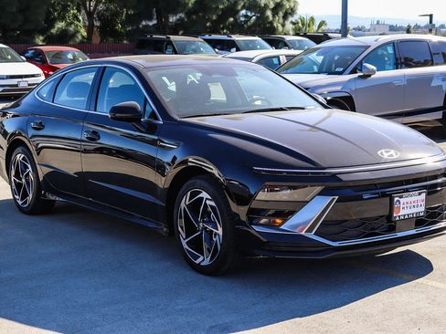 New 2026 Hyundai Sonata SEL image 3