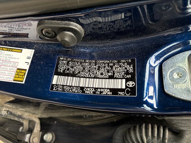 Used 2015 Toyota Prius Four w/ Deluxe Solar Roof Package FWD image 14