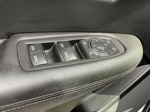 Used 2021 Cadillac XT5 Premium Luxury image 32