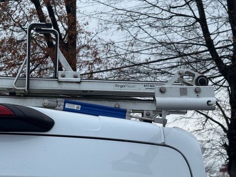 Used 2020 Ford Transit 250 Medium Roof w/ Load Area Protection Package image 5