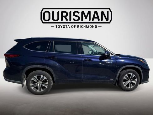 Used 2020 Toyota Highlander XLE image 8
