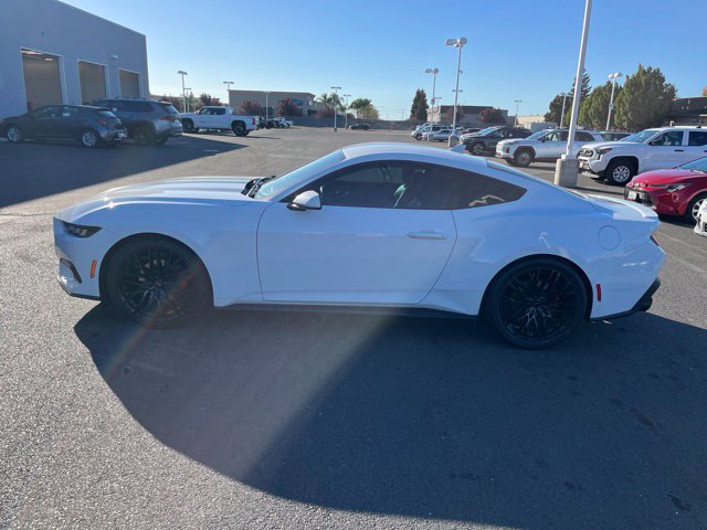 Used 2024 Ford Mustang Premium RWD image 6