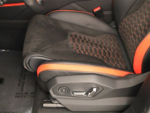 Used 2022 Lamborghini Urus image 25