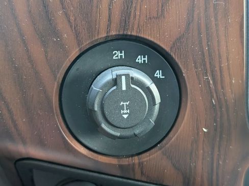 Used 2016 Ford F250 XL w/ Power Equipment Group AWD/4WD image 15