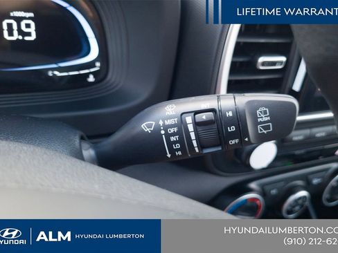 New 2026 Hyundai Venue SE FWD image 27