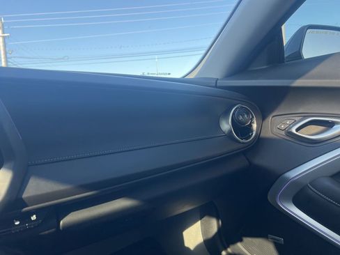 Used 2018 Chevrolet Camaro SS RWD image 16