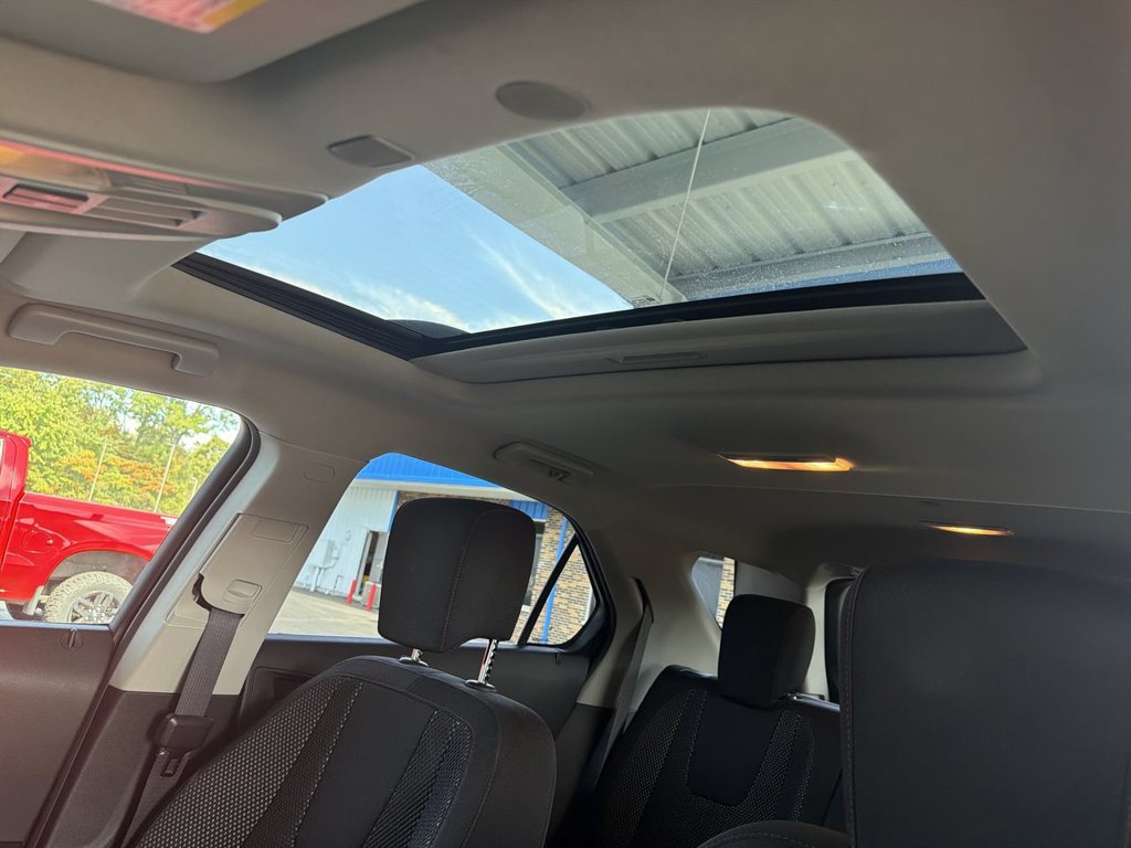 Used 2017 Chevrolet Equinox LT w/ Convenience Package FWD image 18