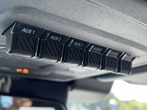 New 2025 Ford Bronco Big Bend w/ Black Diamond Package AWD/4WD image 19