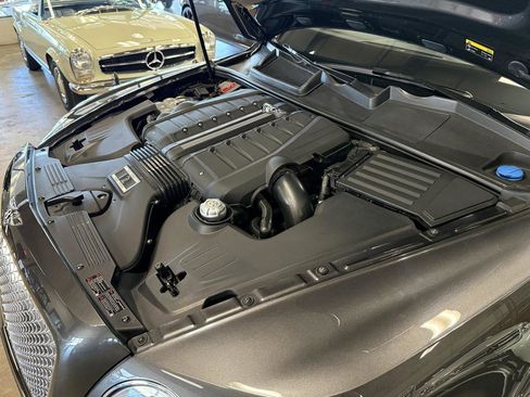 Used 2018 Bentley Bentayga image 50