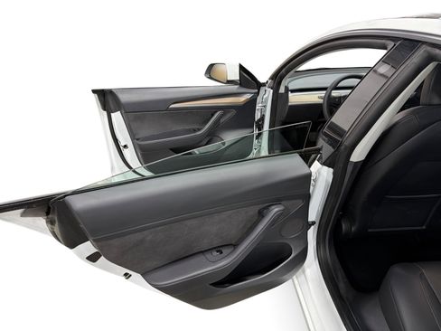 Certified 2023 Tesla Model 3 Standard Range RWD image 10