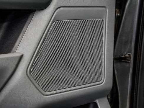 Used 2024 Ford F250 XLT image 43