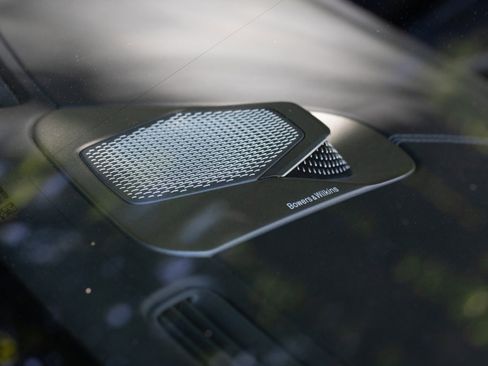 Used 2025 Aston Martin DB12 Convertible RWD image 66