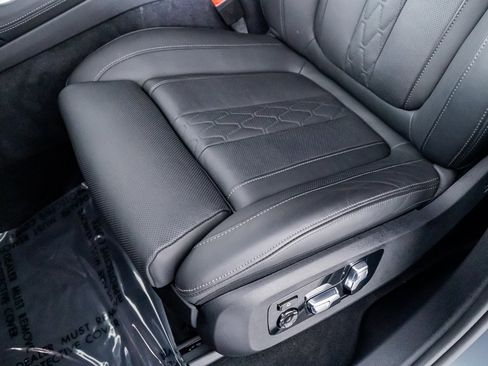 Used 2024 BMW X6 M60i image 29