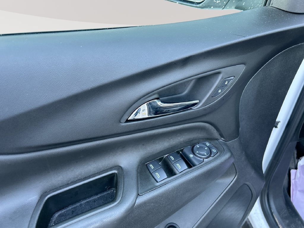 Used 2024 Chevrolet Equinox LT w/ LPO, Floor Liner Package AWD/4WD image 24