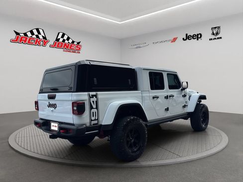 Used 2023 Jeep Gladiator Rubicon w/ LED Lighting Group AWD/4WD image 11