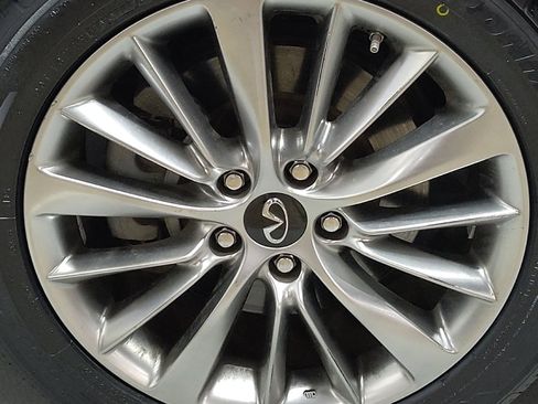 Used 2020 INFINITI Q50 Luxe w/ Essential Package (3.0T Luxe) RWD image 31