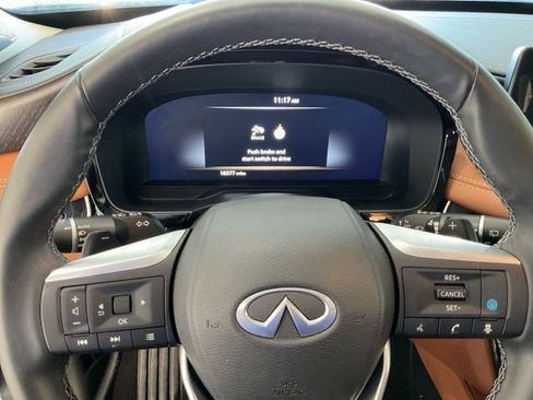 Used 2024 INFINITI QX60 Sensory w/ Vision Package image 8