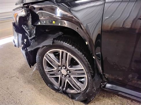 Used 2018 GMC Acadia Denali w/ Technology Package image 19