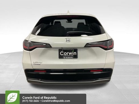 Used 2025 Honda HR-V EX-L image 5