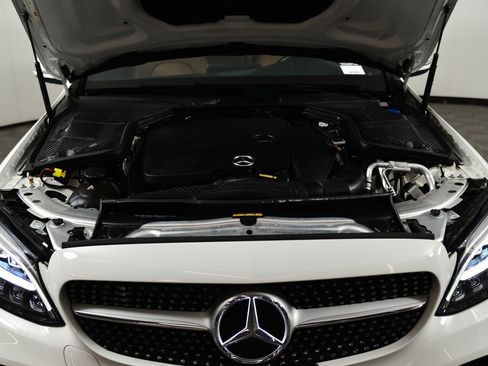 Used 2019 Mercedes-Benz C 300 4MATIC Sedan image 20