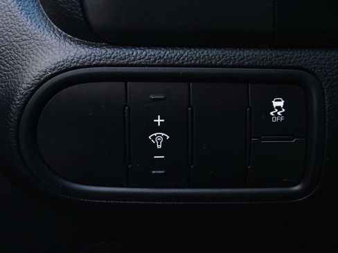 Used 2017 Kia Forte LX image 15