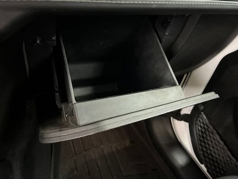Used 2024 Jeep Wrangler Unlimited Sahara AWD/4WD image 28