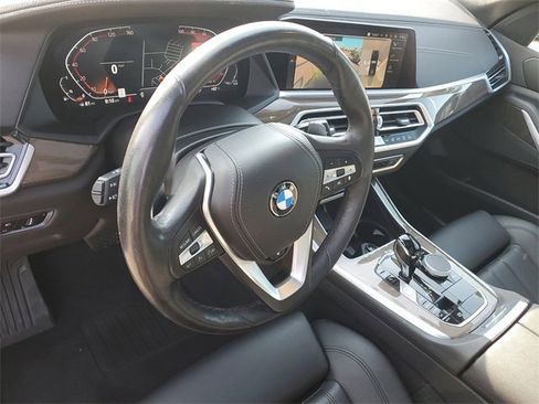 Used 2022 BMW X5 xDrive40i w/ Premium Package image 18