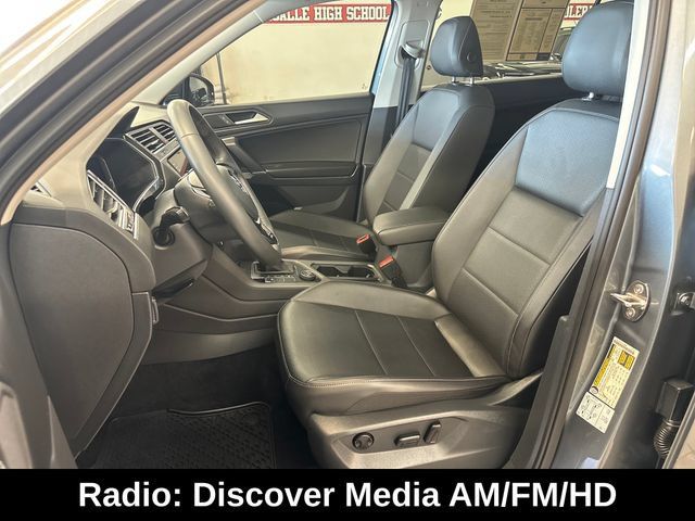 Used 2020 Volkswagen Tiguan SEL AWD/4WD image 5
