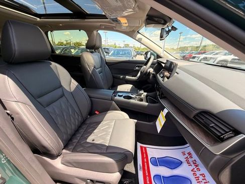 New 2026 Nissan Rogue Platinum w/ Platinum Premium Package AWD/4WD image 18
