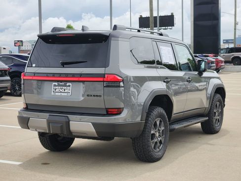 Used 2025 Lexus GX 550 AWD/4WD image 7