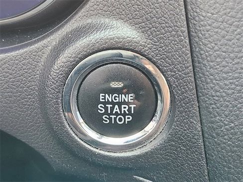 Used 2017 Subaru Outback 3.6R Limited image 23