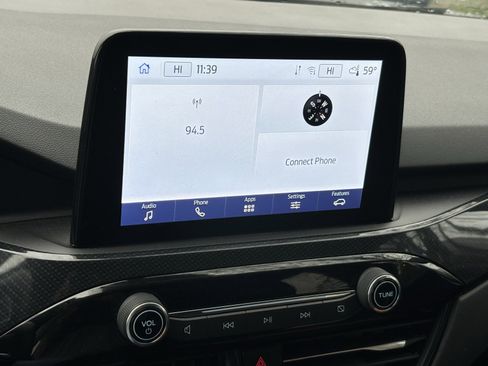 Used 2024 Ford Escape ST-Line w/ Cold Weather Package image 5