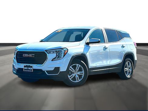 Used 2024 GMC Terrain SLE FWD image 1
