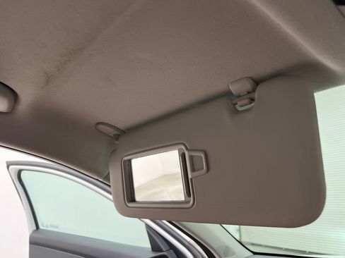 Used 2025 Kia K4 LXS image 52