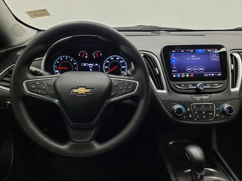 Used 2022 Chevrolet Malibu LT FWD image 22