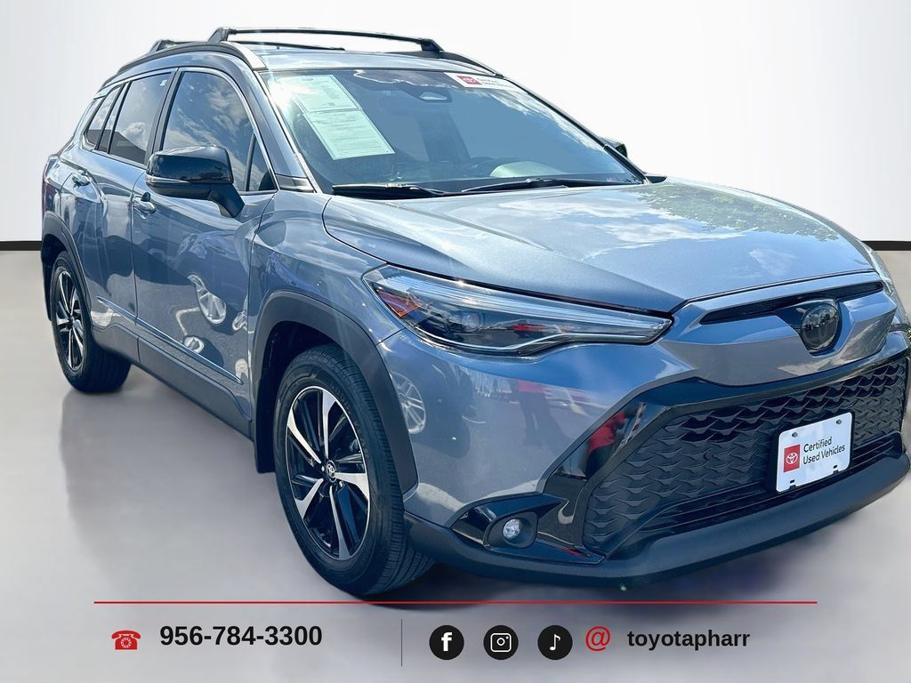 Used 2025 Toyota Corolla Cross AWD Hybrid w/ Convenience Package image 3