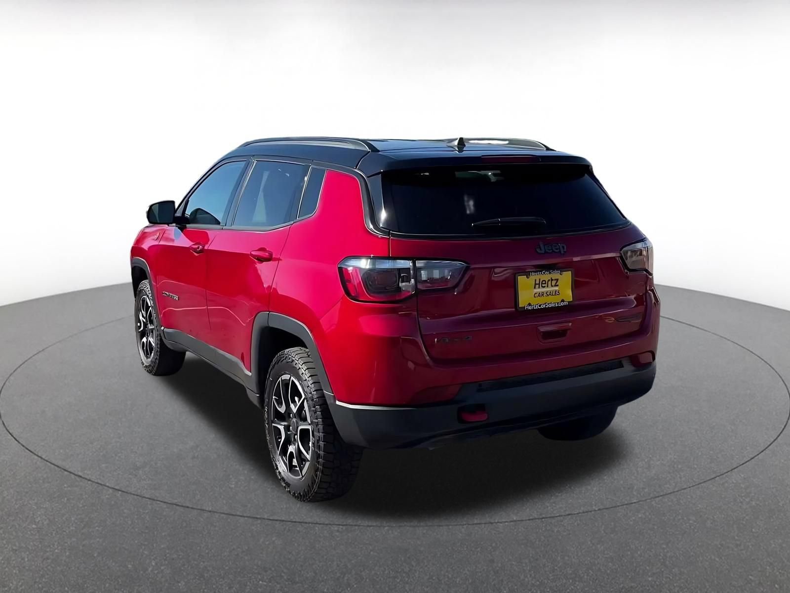 Used 2026 Jeep Compass Trailhawk AWD/4WD image 10