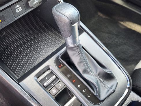 Certified 2025 Honda CR-V LX image 12