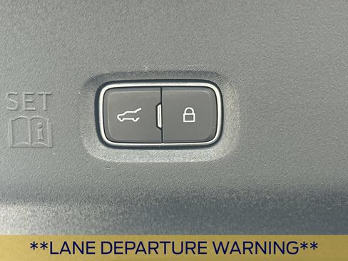 Certified 2025 Ford Expedition Active RWD image 21