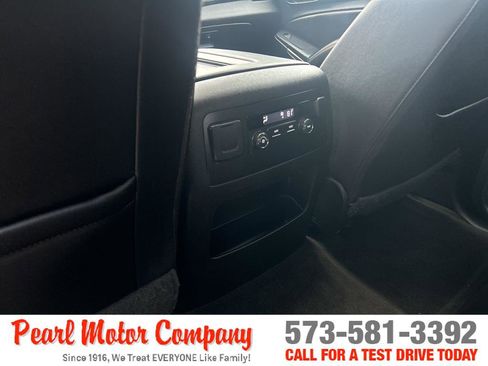 Used 2017 Chevrolet Tahoe LT image 22