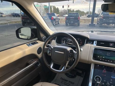 Used 2018 Land Rover Range Rover Sport HSE image 37