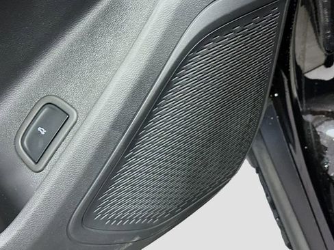 New 2026 Chevrolet Traverse Z71 w/ Driver Confidence Package image 18