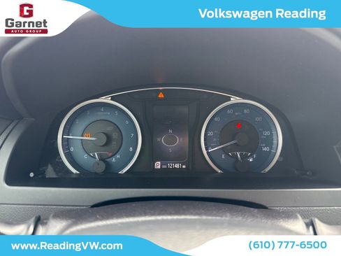 Used 2016 Toyota Camry XLE image 15