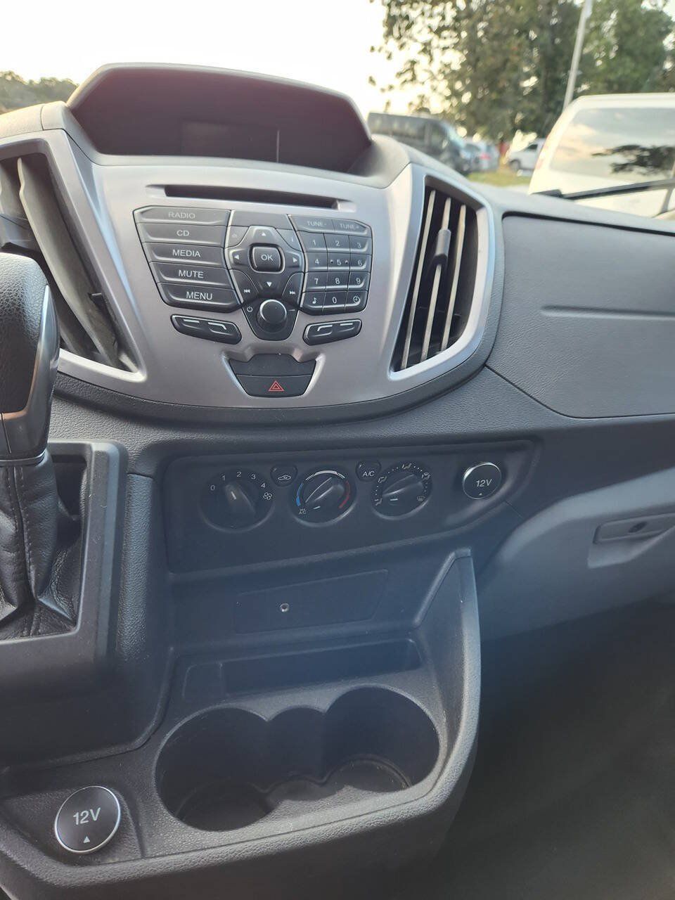Used 2019 Ford Transit 150 XLT RWD image 16