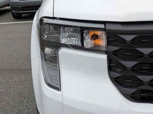 New 2025 Ford Maverick XL w/ Equipment Group 102A image 10