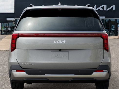 New 2026 Kia Carnival SX image 13