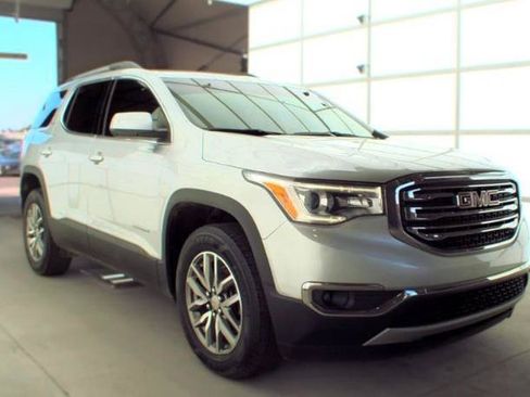 Used 2019 GMC Acadia SLE AWD/4WD image 4