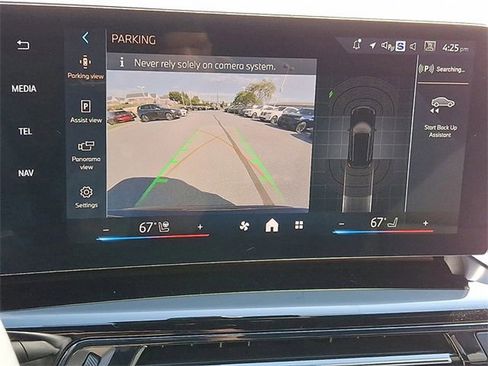 Certified 2025 BMW X1 xDrive28i w/ Convenience Package image 12