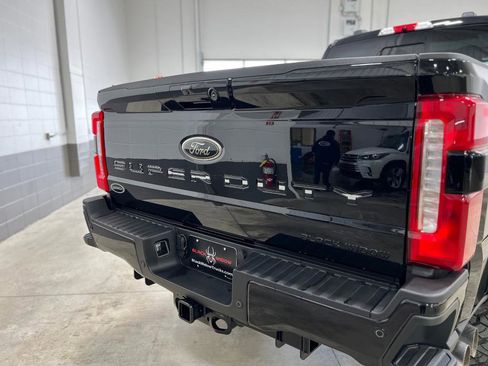 New 2026 Ford F250 Lariat w/ Black Appearance Package image 20