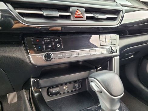 Used 2025 Kia Seltos S image 21